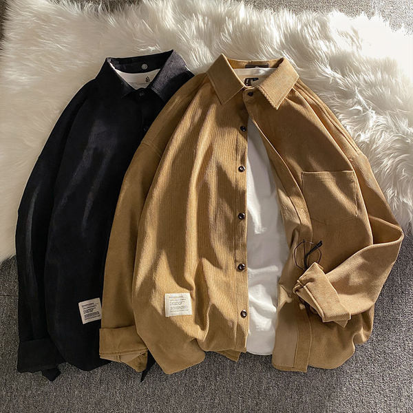 Пролетно-есенна риза от рипсено кадифе с копчета и джоб