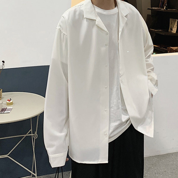 Едноцветна риза с класическа яка - изчистен широк модел