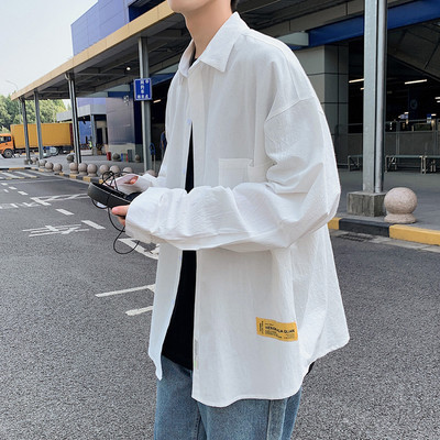 Ежедневна мъжка риза с дълъг ръкав и надпис 