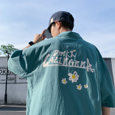 Ежедневна мъжка  риза с къс ръкав и апликация