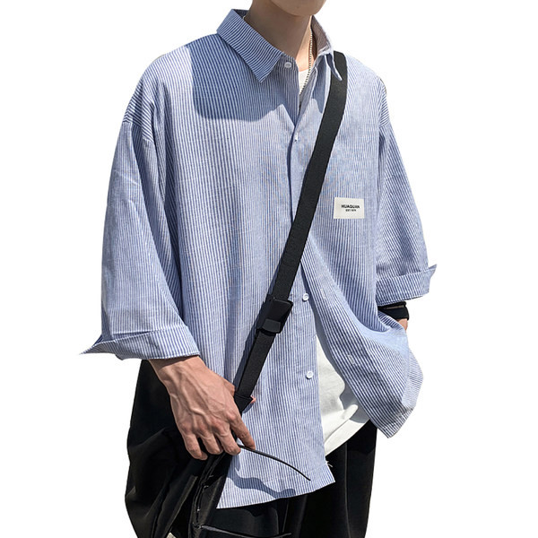 Широка раирана мъжка риза с джоб 