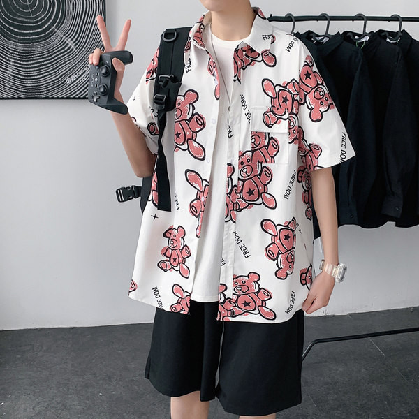 Мъжка риза с къс ръкав и апликация -свободен модел