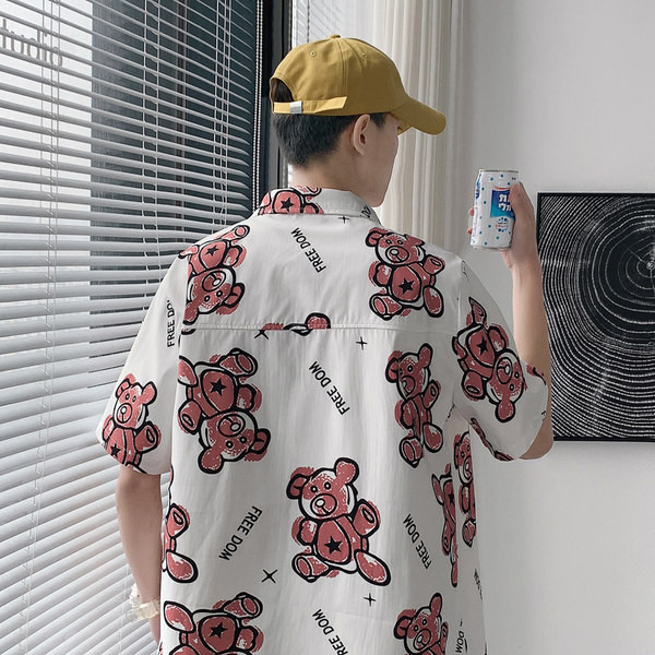 Мъжка риза с къс ръкав и апликация -свободен модел