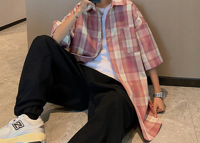 Мъжка карирана риза с къс ръкав и класическа яка 