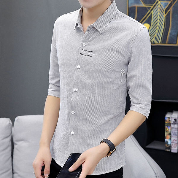 Актуална мъжка риза с надписи и 3/4 ръкав