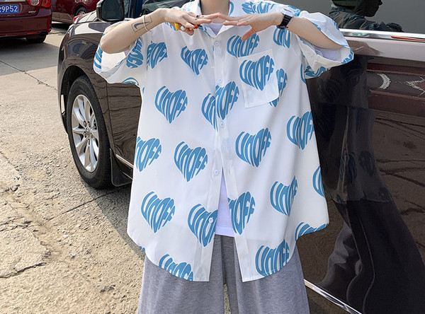 Мъжка лятна риза със щампа сърце и 3/4 ръкав 