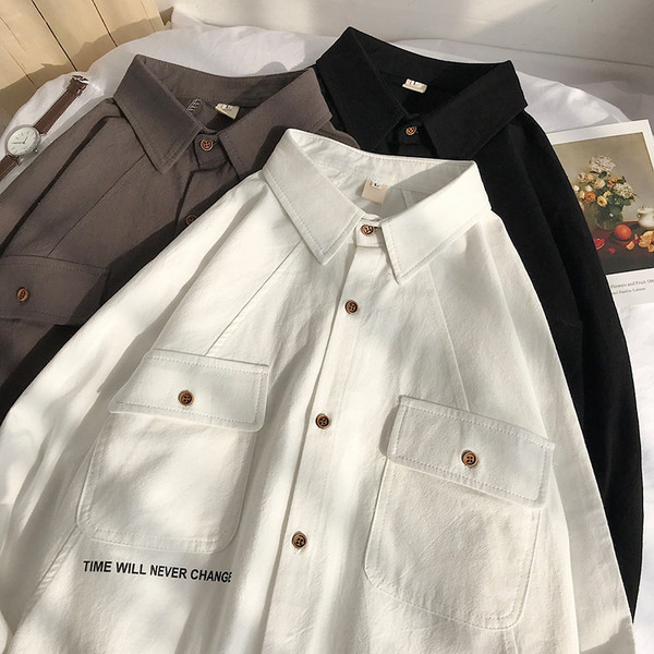 Модерна мъжка риза с големи джобове и копчета