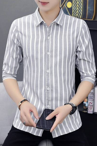 Модерна раирана риза с копчета и класическа яка