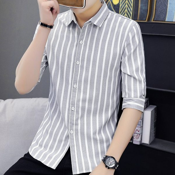 Модерна раирана риза с копчета и класическа яка