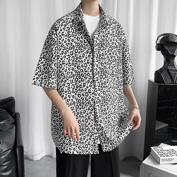 Лятна мъжка риза с къс ръкав и животински принт