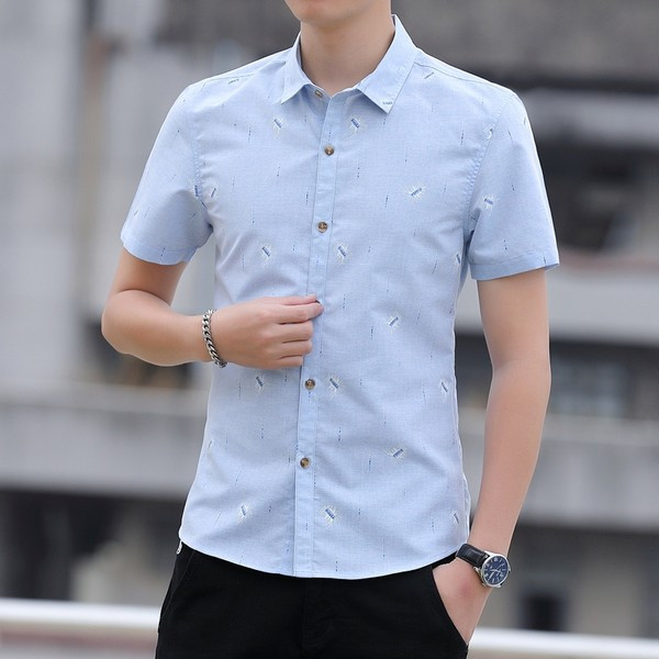 Модерна мъжка риза с къси ръкави и класическа яка