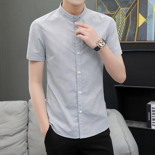 Модерна мъжка риза с копчета и ниска яка 