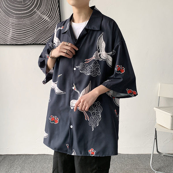 Широк модел мъжка риза с къс ръкав и щампа