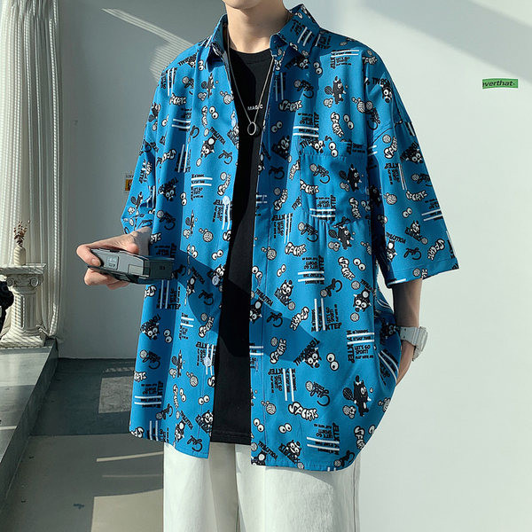 Лятна риза с къс ръкав в син цвят с щампа