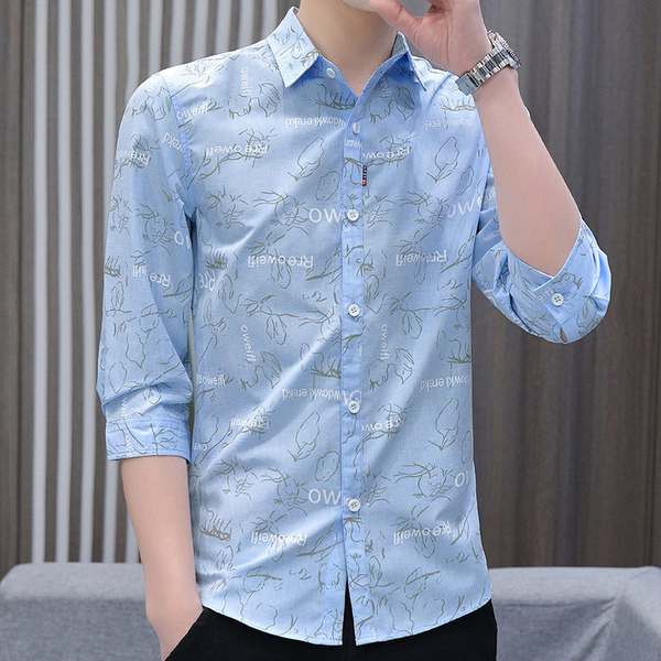 Стилна мъжка риза с надписи и класическа яка 