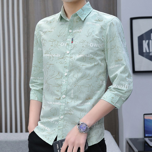 Стилна мъжка риза с надписи и класическа яка 