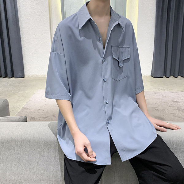 Едноцветна лятна риза с къс ръкав