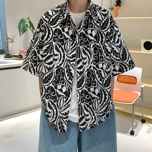 Лятна мъжка риза с шарен десен с къс ръкав