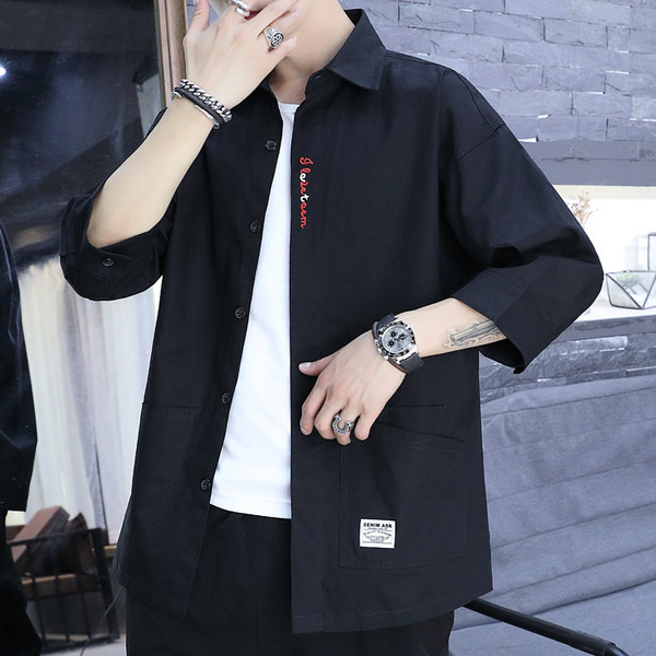 Ежедневна мъжка риза с емблема и бродиран надпис