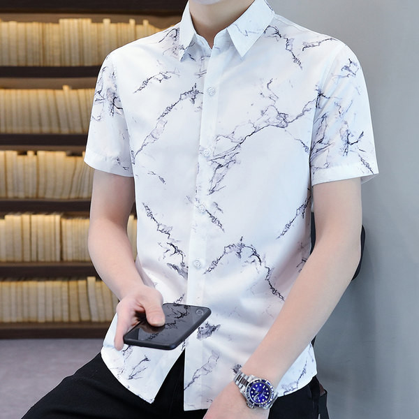 Цветна мъжка риза с класическа яка и къси ръкави