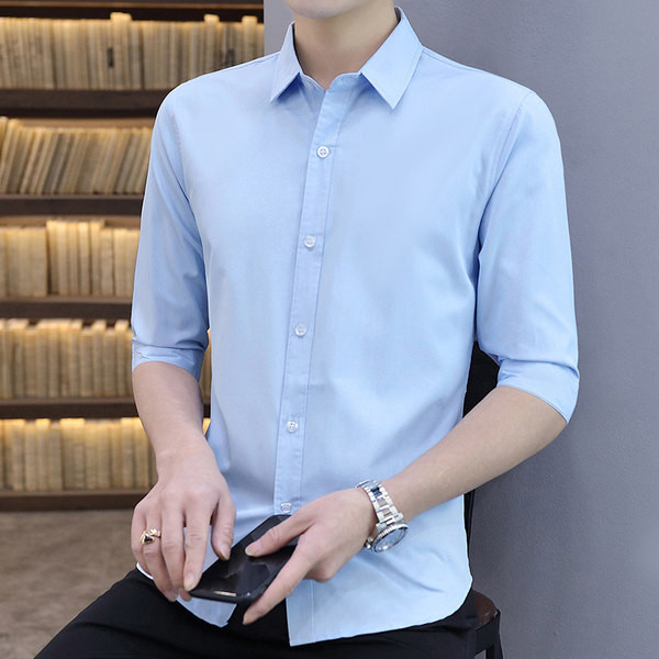 Модерна мъжка риза с класическа яка-изчистен модел