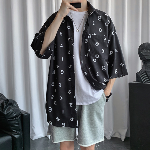 Лятна риза в бял и черен цвят с щампа - букви