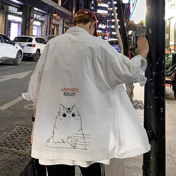 Широк модел риза с дълъг ръкав и щампа на гърба