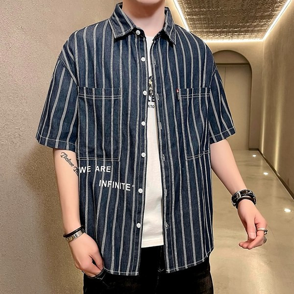 Мъжка раирана риза с джобове и класическа яка