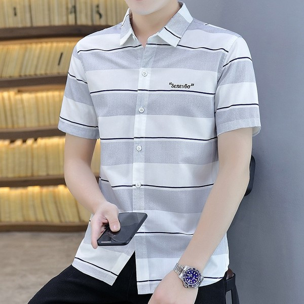 Мъжка раирана риза с надпис и къс ръкав