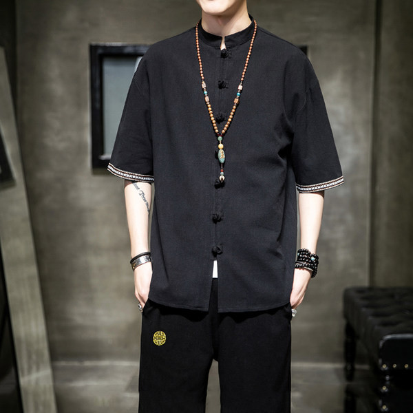 Модерна мъжка риза с копчета с ниска яка