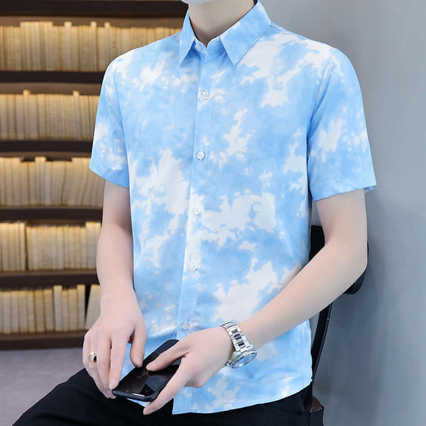 Цветна мъжка риза с копчета и къси ръкави