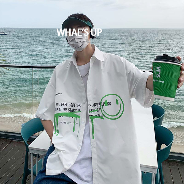 Модерна лятна риза с надписи и цветна щампа