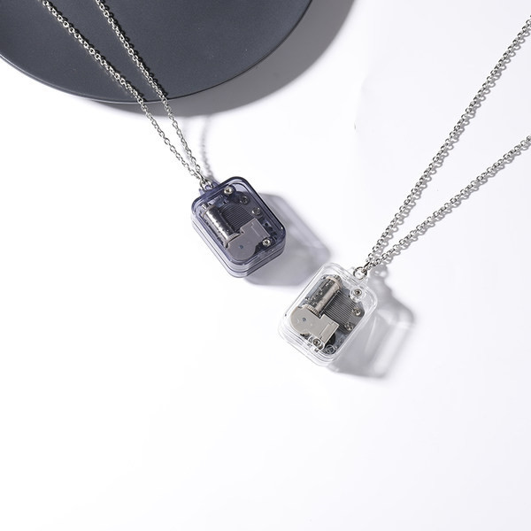 Модерна мъжка верижка с висулка музикална кутия