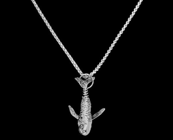 Модерна мъжка верижка с висулка делфин