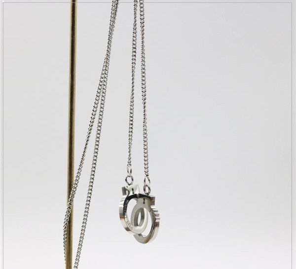 Модерна мъжка верижка с висулка белезници