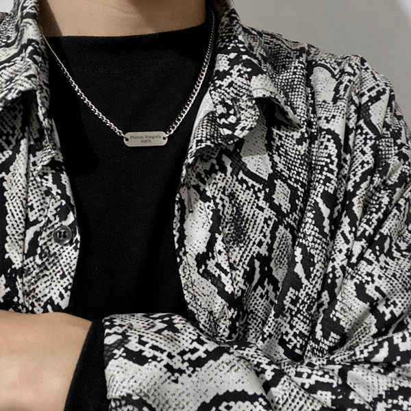 Moderan muški čelični lančić s natpisom