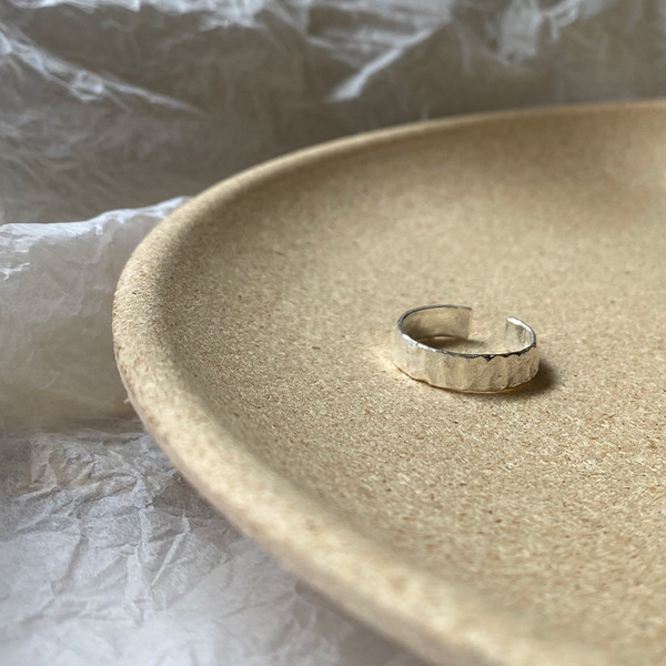 Ανδρικό κομψό δαχτυλίδι απλό μοντέλο