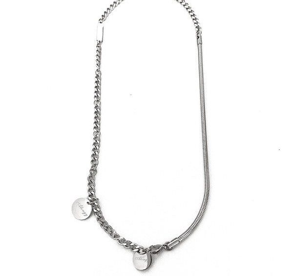 Moderan muški tanki lančić s privjescima