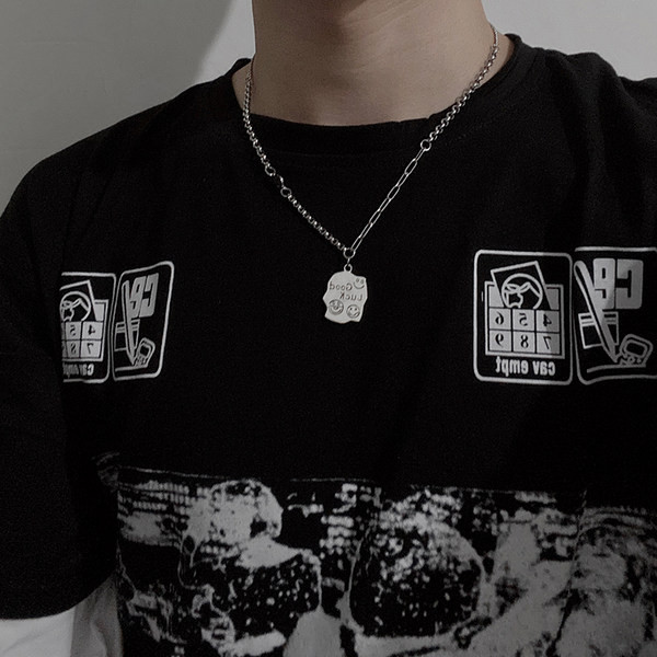 Moderan muški lanac s privjeskom i natpisom Sretno