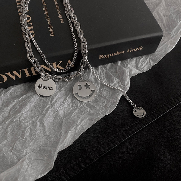 Moderan muški lančić s tri privjeska