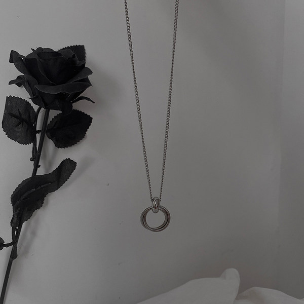 Ανδρική αλυσίδα από ατσάλι με στρογγυλό μενταγιόν