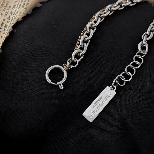 Moderna čelična muška narukvica