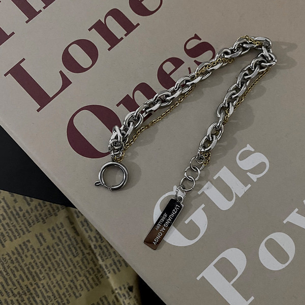 Moderna čelična muška narukvica