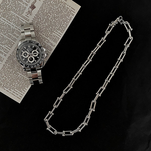 Moderni kratki model čeličnog muškog lanca