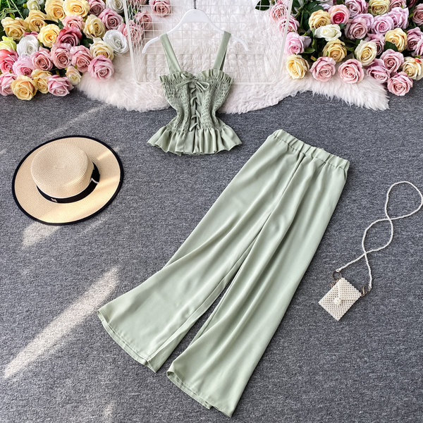 Moderan ženski komplet bez rukava i dugih ravnih hlača