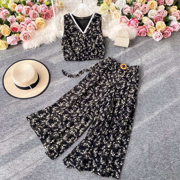 Ženski komplet s cvjetnim uzorkom i dugim hlačama