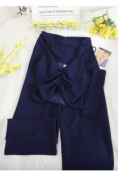 Novi model ženskog kompleta iz dva dijela - majica bez rukava i hlače