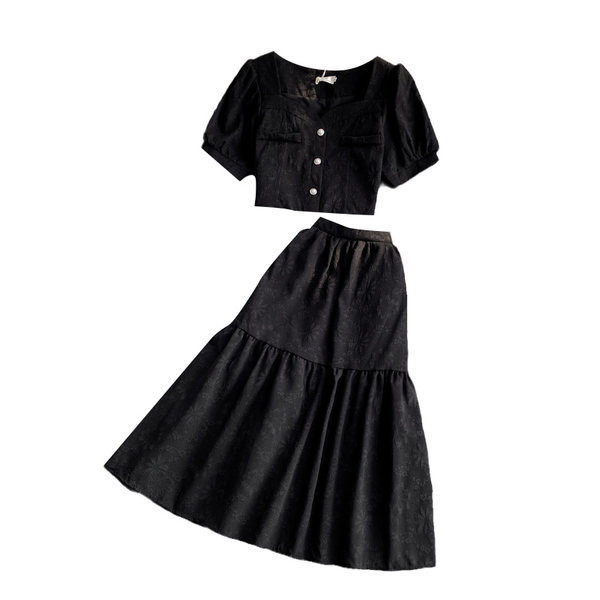 Ženski komplet iz dva dela u bijeloj i crnoj boji