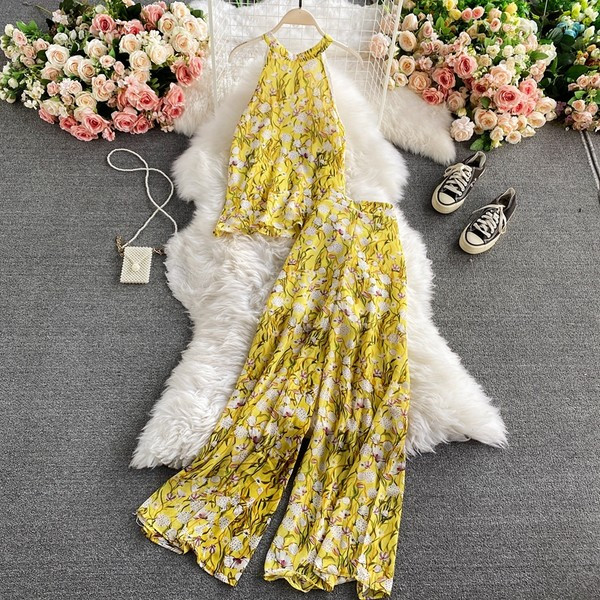 Ženski moderan set sa cvjetnim uzorkom iz dva dijela