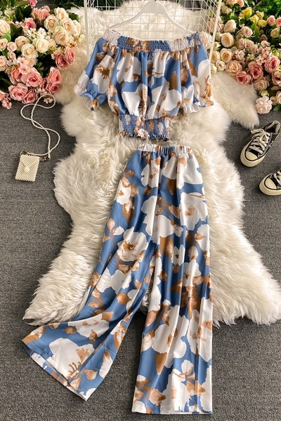 Ženski set sa cvjetnim uzorkom iz dva dijela